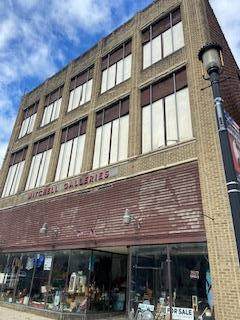 205 Broad - Photo 1