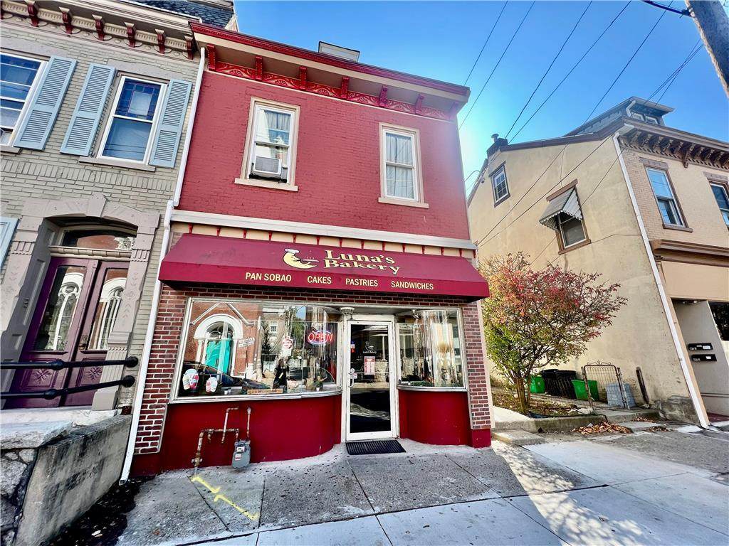 1120 Linden Street - Photo 1