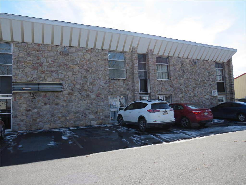 928 Union Boulevard - Photo 1