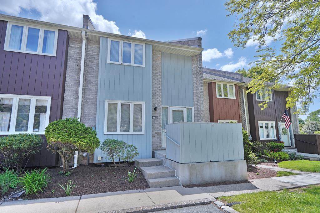 320 Carver Drive - Photo 1