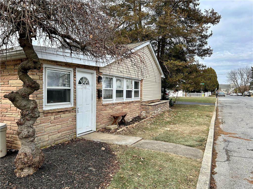 750 6th Street - Photo 1