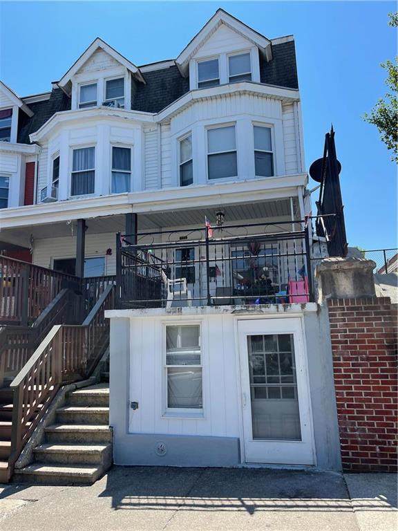 748 Saint John Street - Photo 1