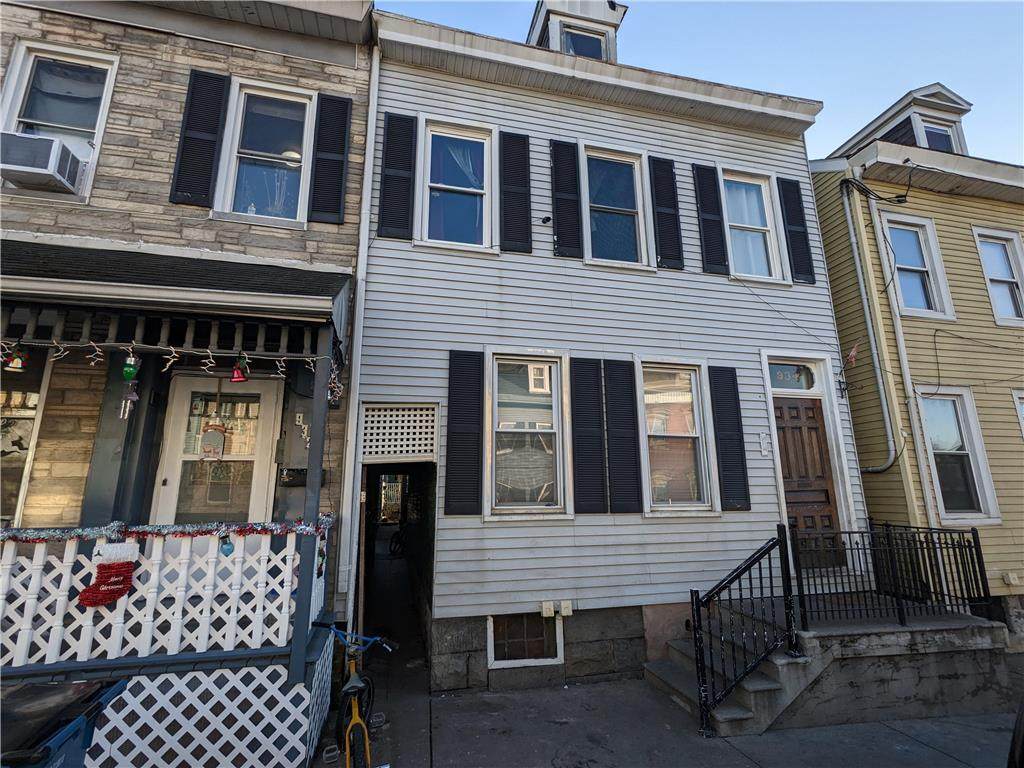 934 Ferry Street - Photo 1