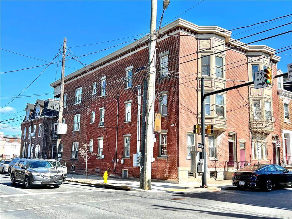 245 9Th Street - Photo 1