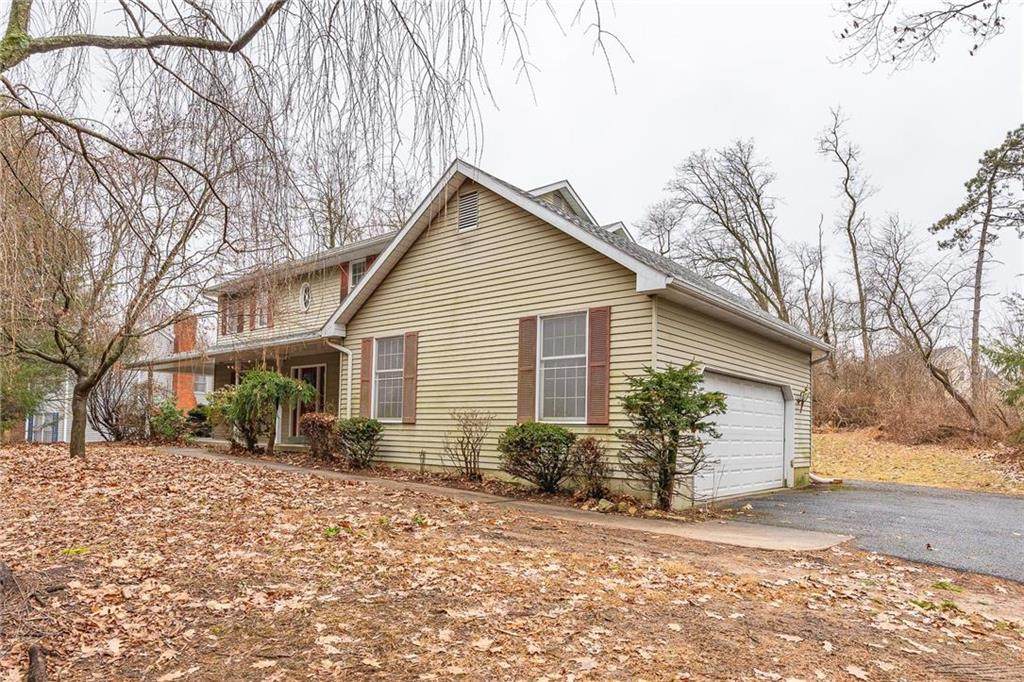 4246 Salem Drive - Photo 1