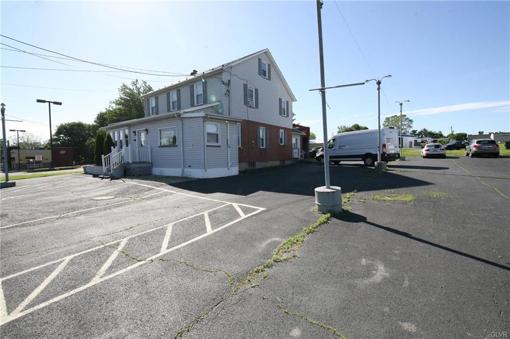 2511 Freemansburg Avenue - Photo 1