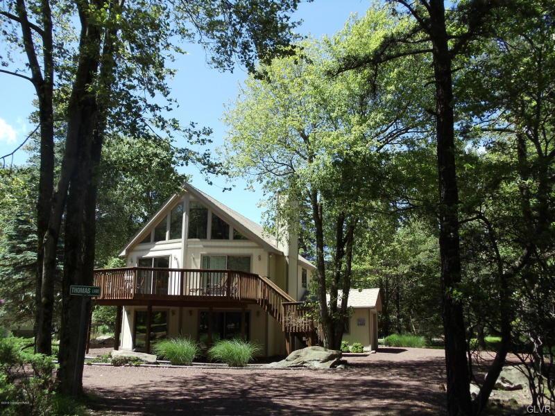 34 Hickory Drive - Photo 1