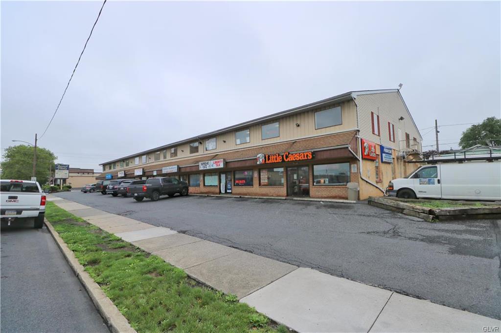 1642 Union Boulevard - Photo 1