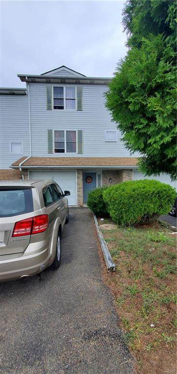 155 155 Victoria Arms Circle - Photo 1