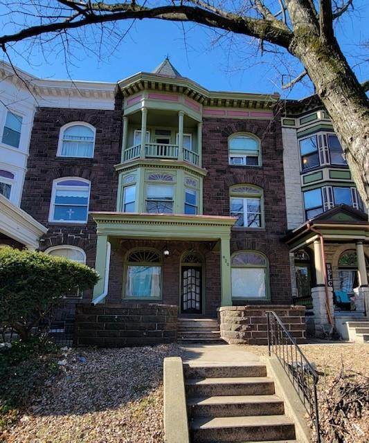 822 5th Street - Photo 1