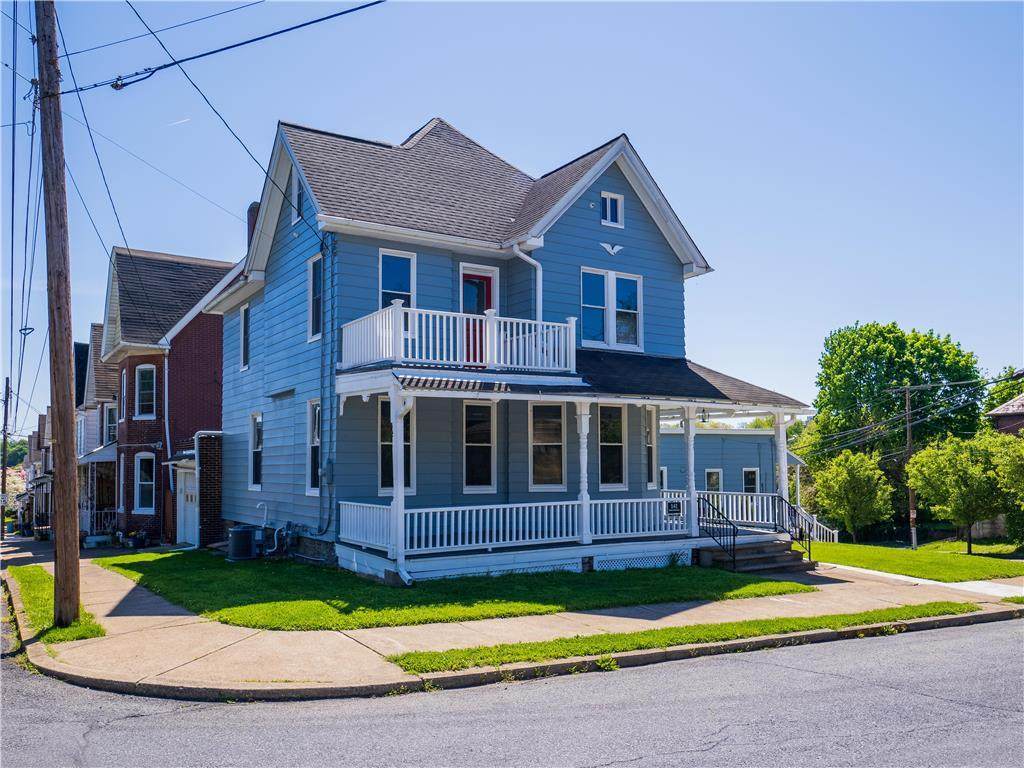 141 10Th Street - Photo 1