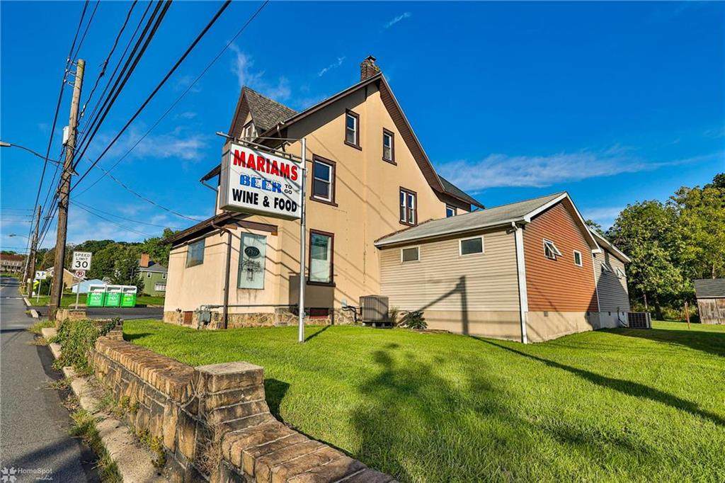 1635 Broadway - Photo 1