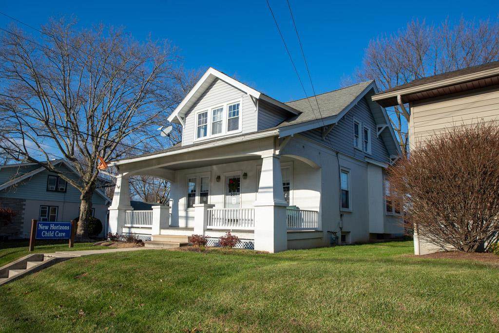 201 Main Street - Photo 1