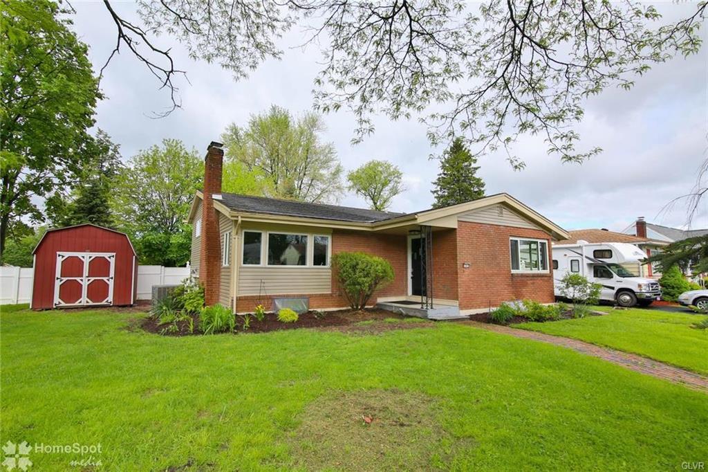 1404 25th Street - Photo 1