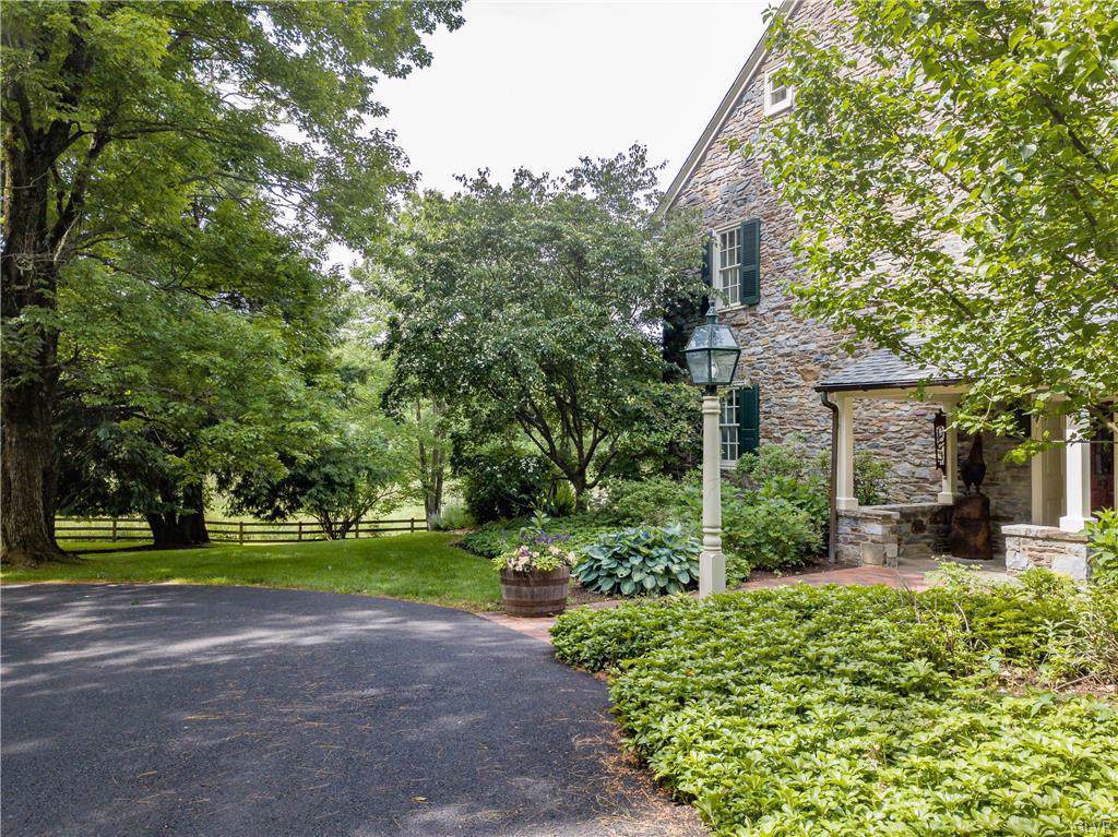 2146 California Road - Photo 1