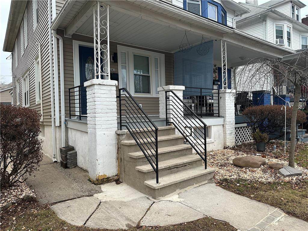 241 9Th Avenue - Photo 1