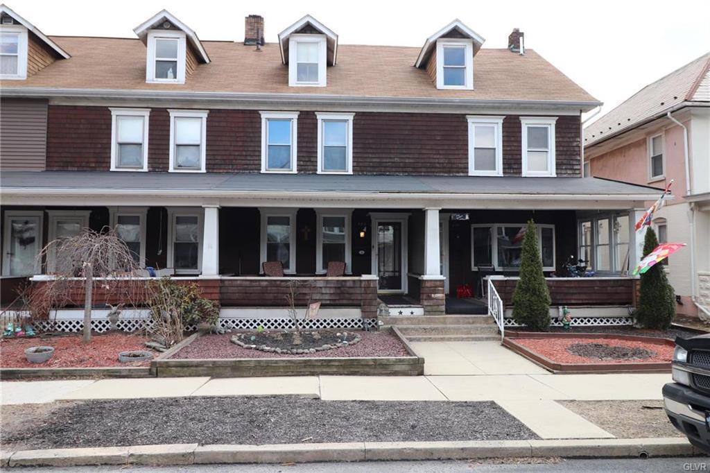 482 Franklin Avenue - Photo 1