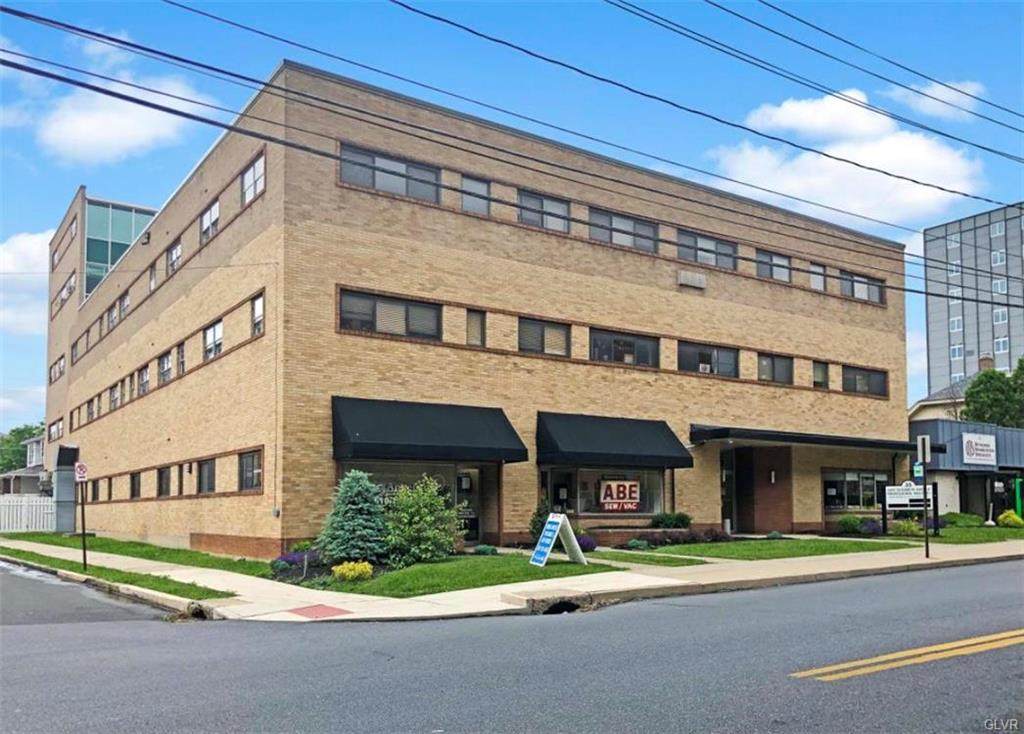 35 Elizabeth Avenue - Photo 1