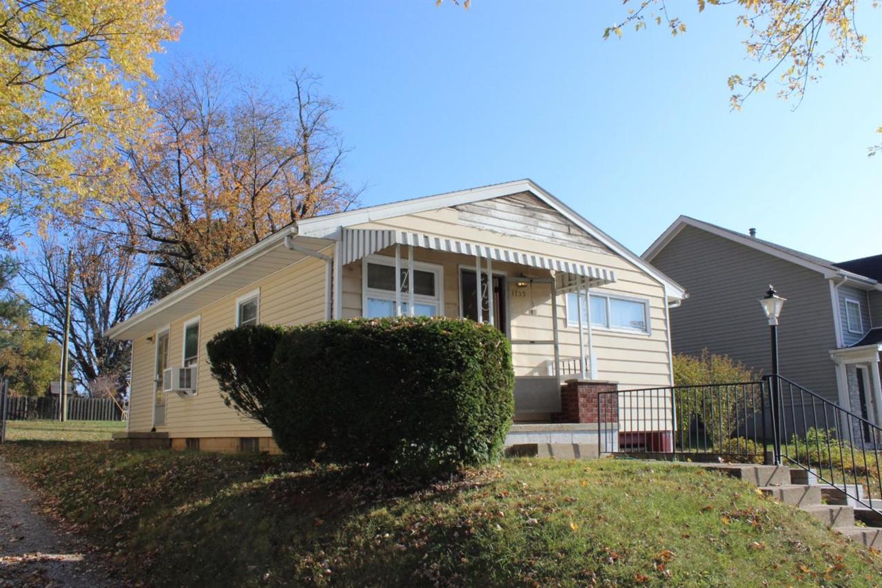 1733 Courtney Avenue - Photo 1