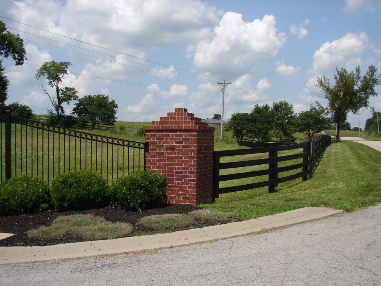 105 Serenity Way - Photo 1