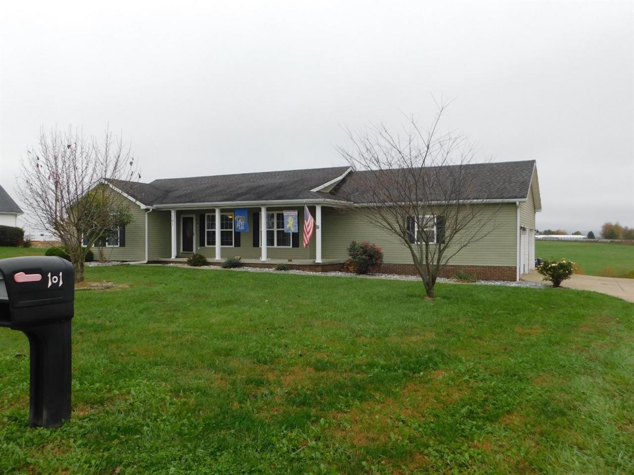 101 Dallas Drive - Photo 1