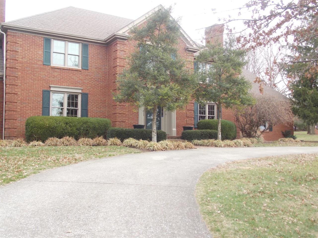240 Stourbridge Court - Photo 1