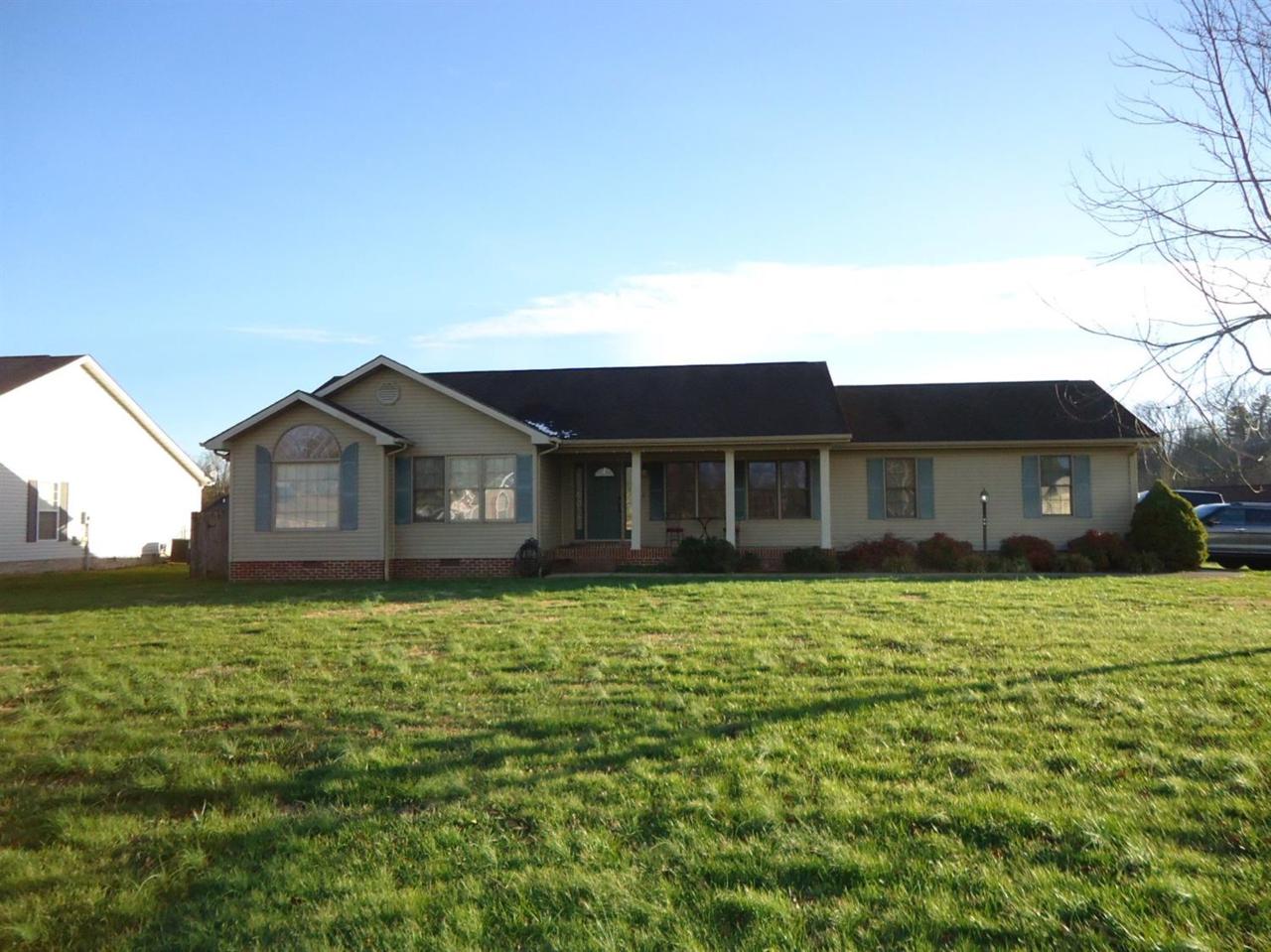 138 Fieldstone Drive - Photo 1
