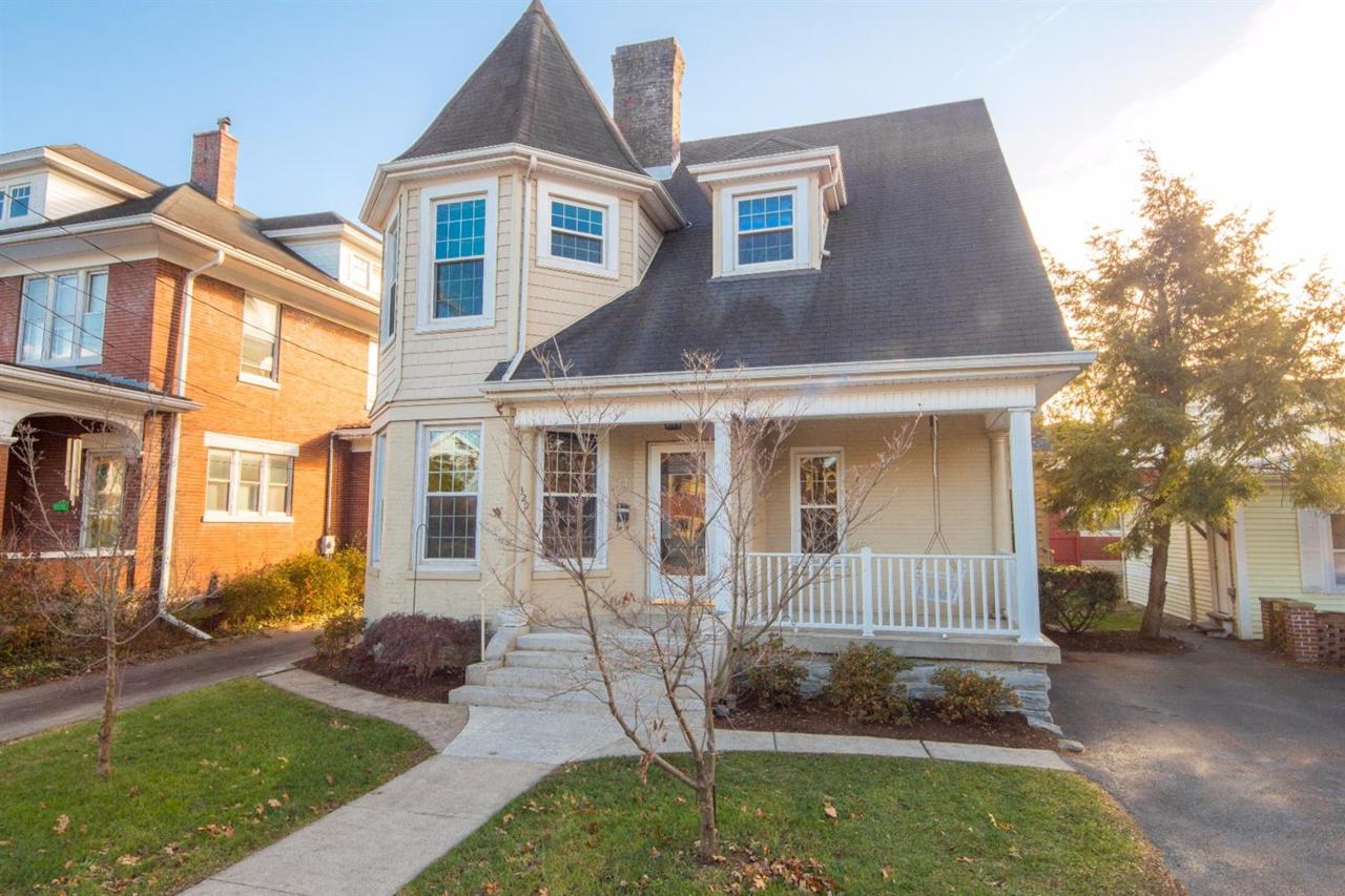 320 Lexington Avenue - Photo 1