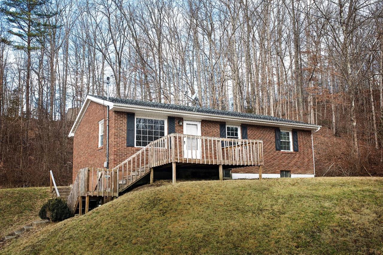 118 Sweeterville Lane - Photo 1