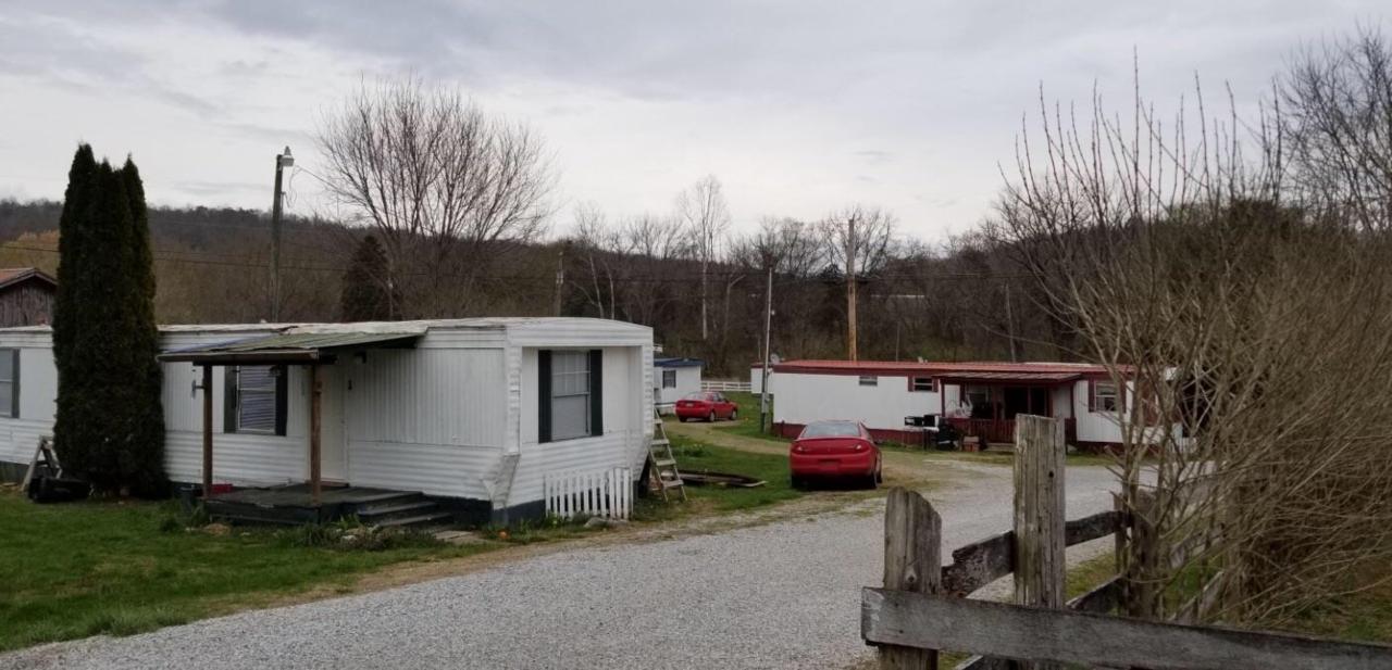 289 Racetrack Road - Photo 1