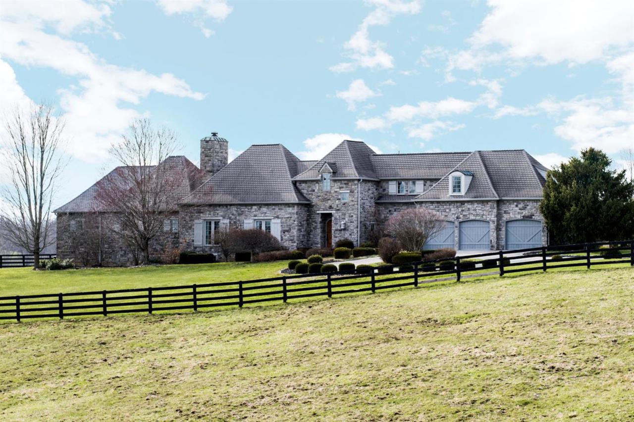 615 Gentry Lane - Photo 1