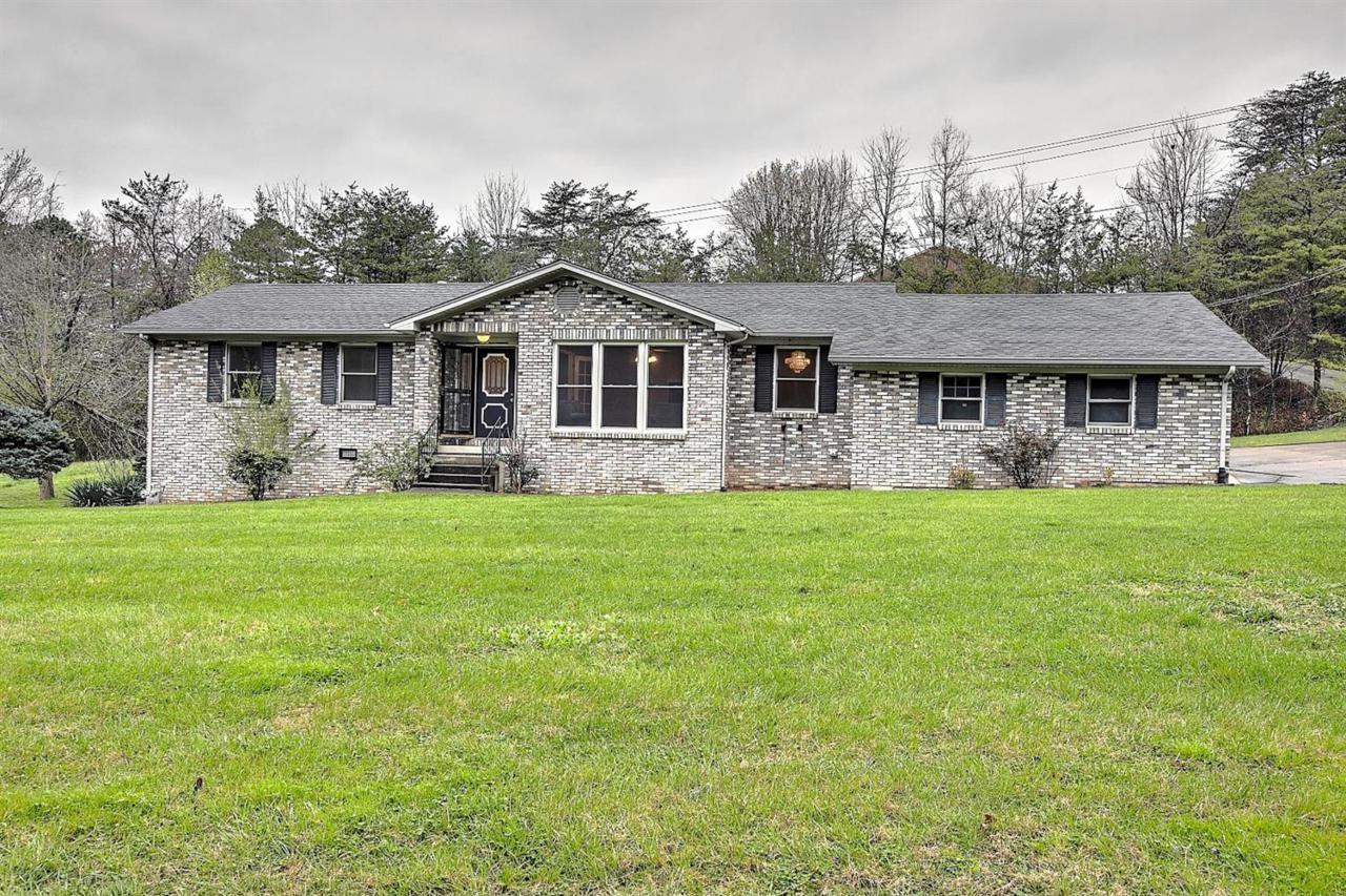 209 Chinook Drive - Photo 1