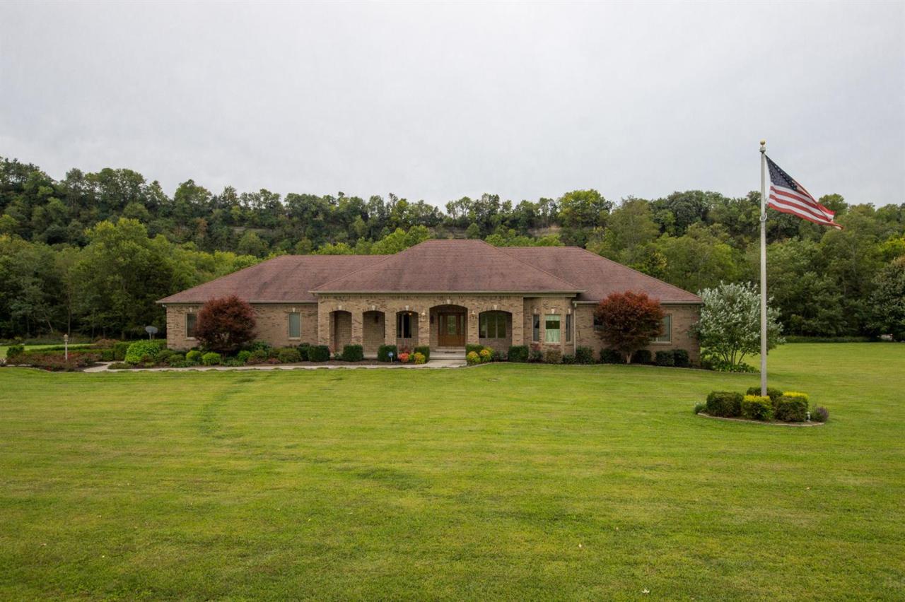 710 Lakeside Drive - Photo 1