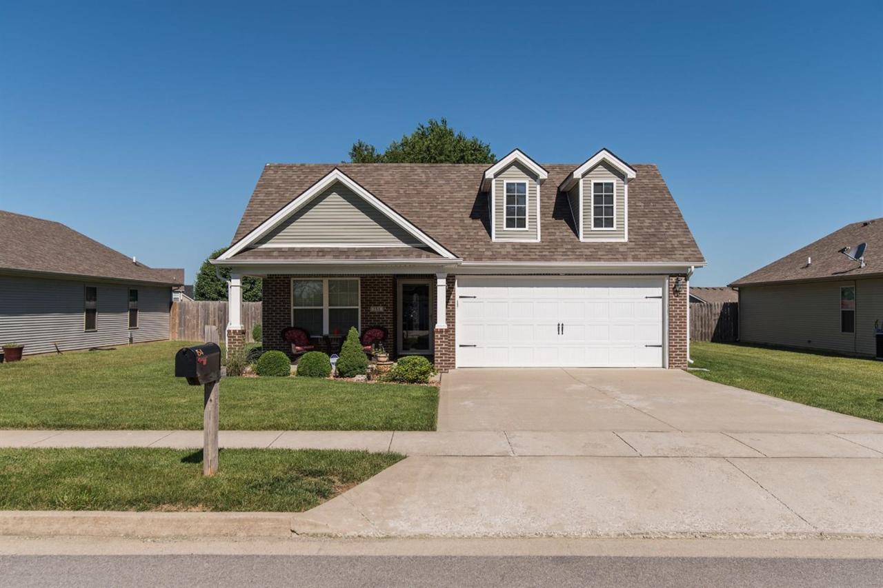154 Stephens Drive - Photo 1