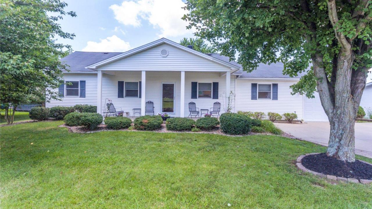 416 Oak Street - Photo 1