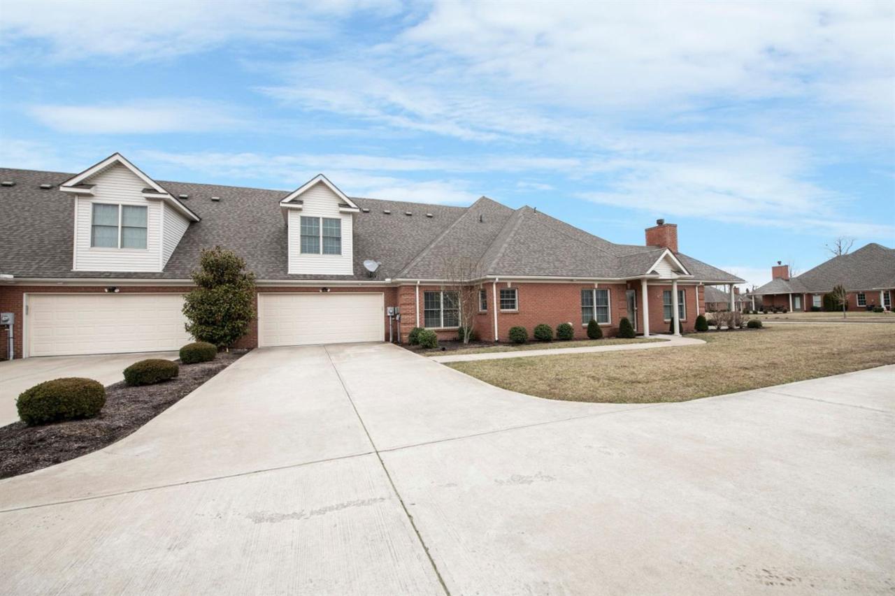 152 Sugartree Lane - Photo 1