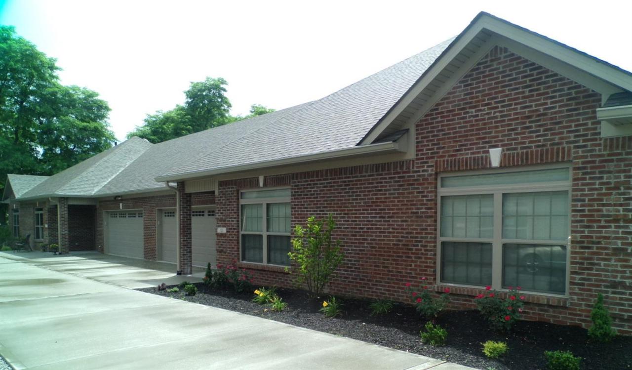 117 Woods Way - Photo 1