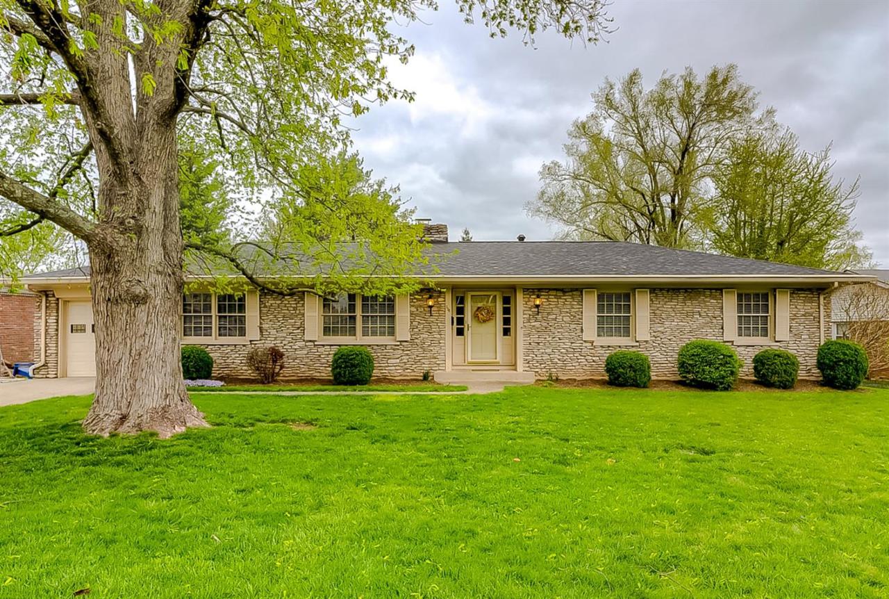 208 Raintree Road - Photo 1