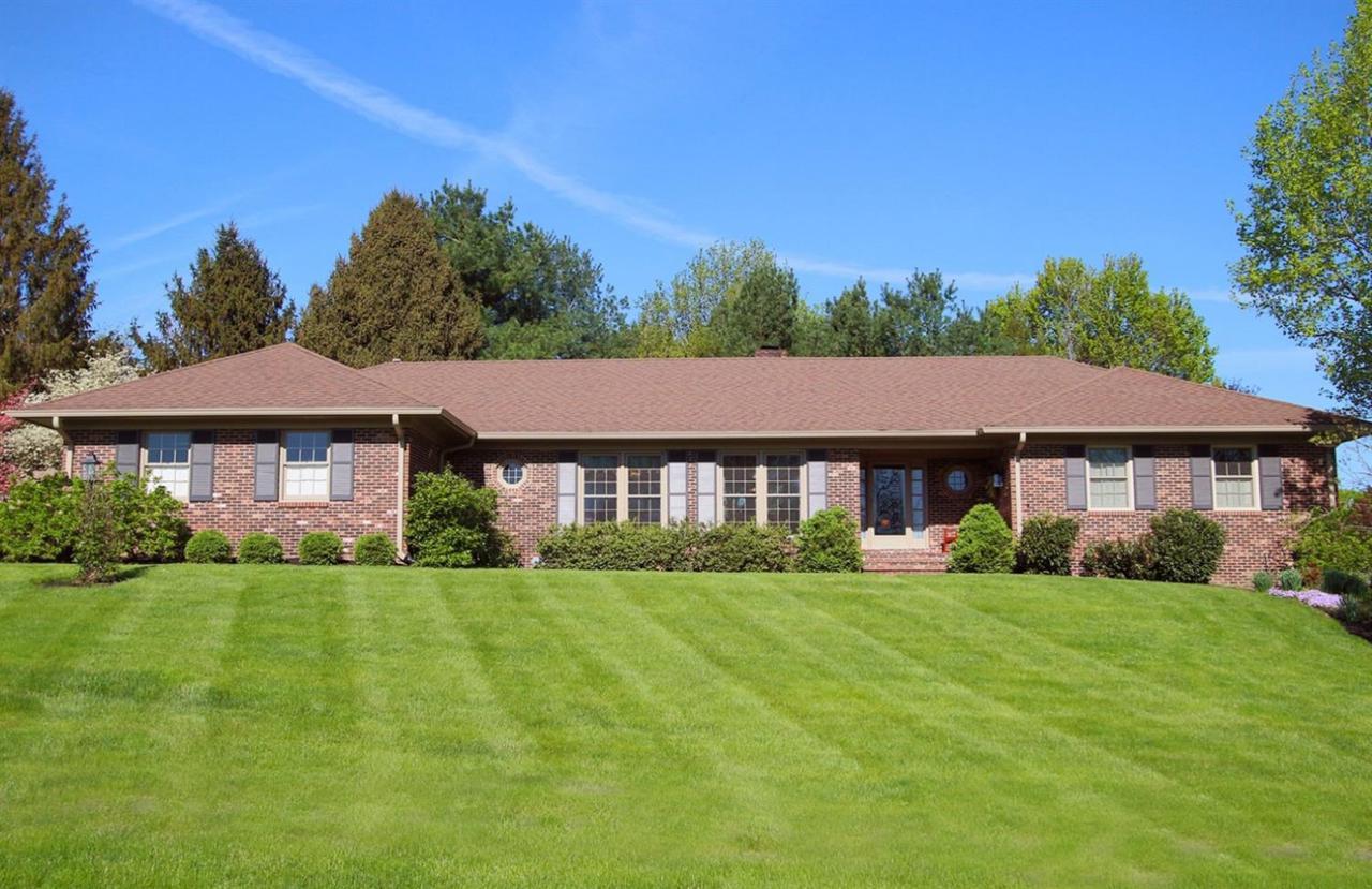 3673 Salisbury Drive - Photo 1