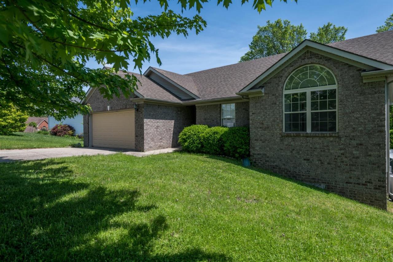 207 Lakeshore Circle - Photo 1