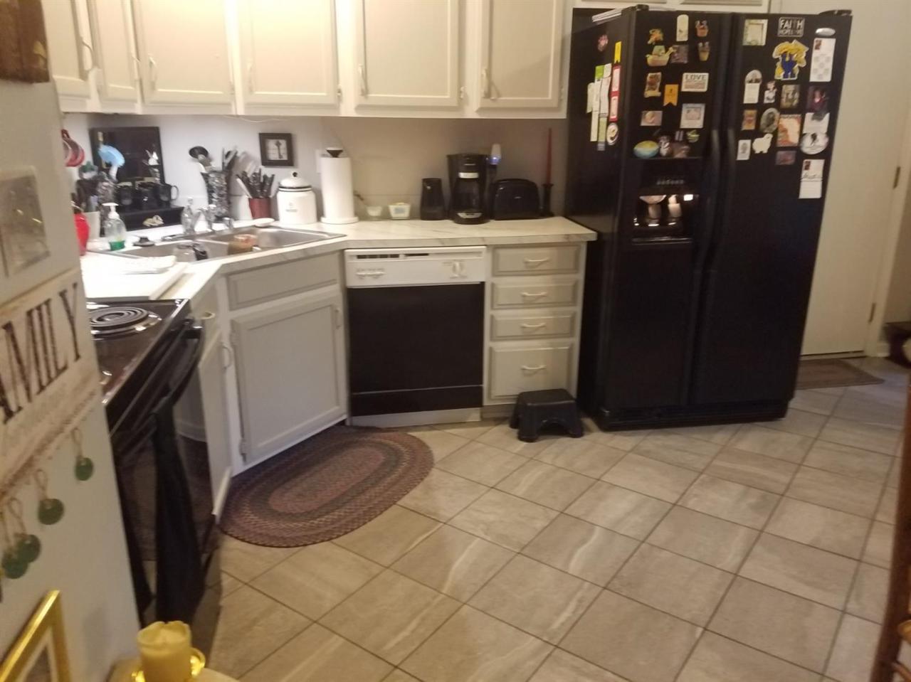 428 Lakebow Court - Photo 1