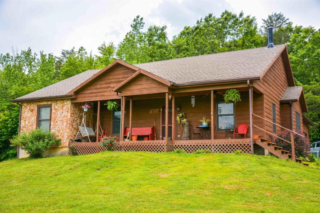 2062 Harris Creek Road - Photo 1