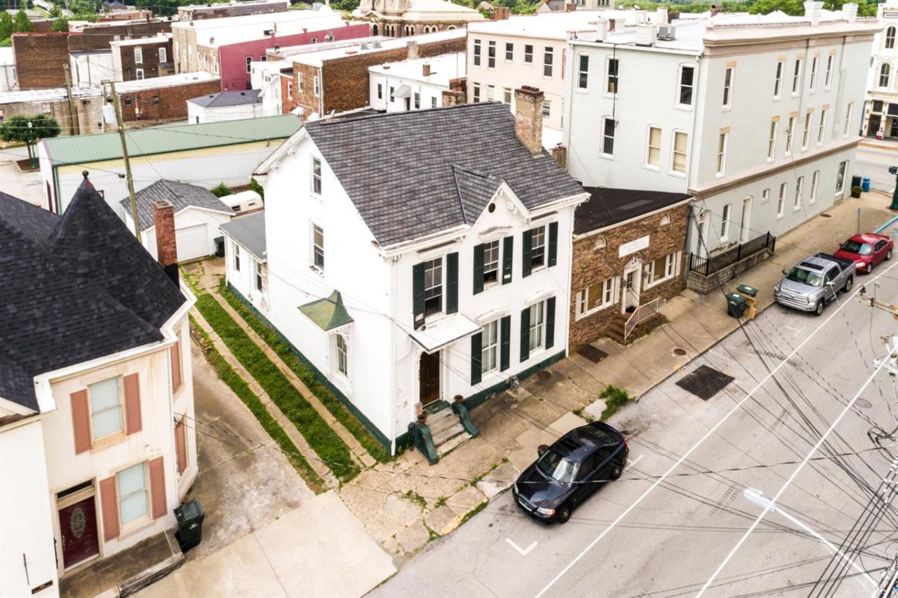 111 Hamilton Street - Photo 1