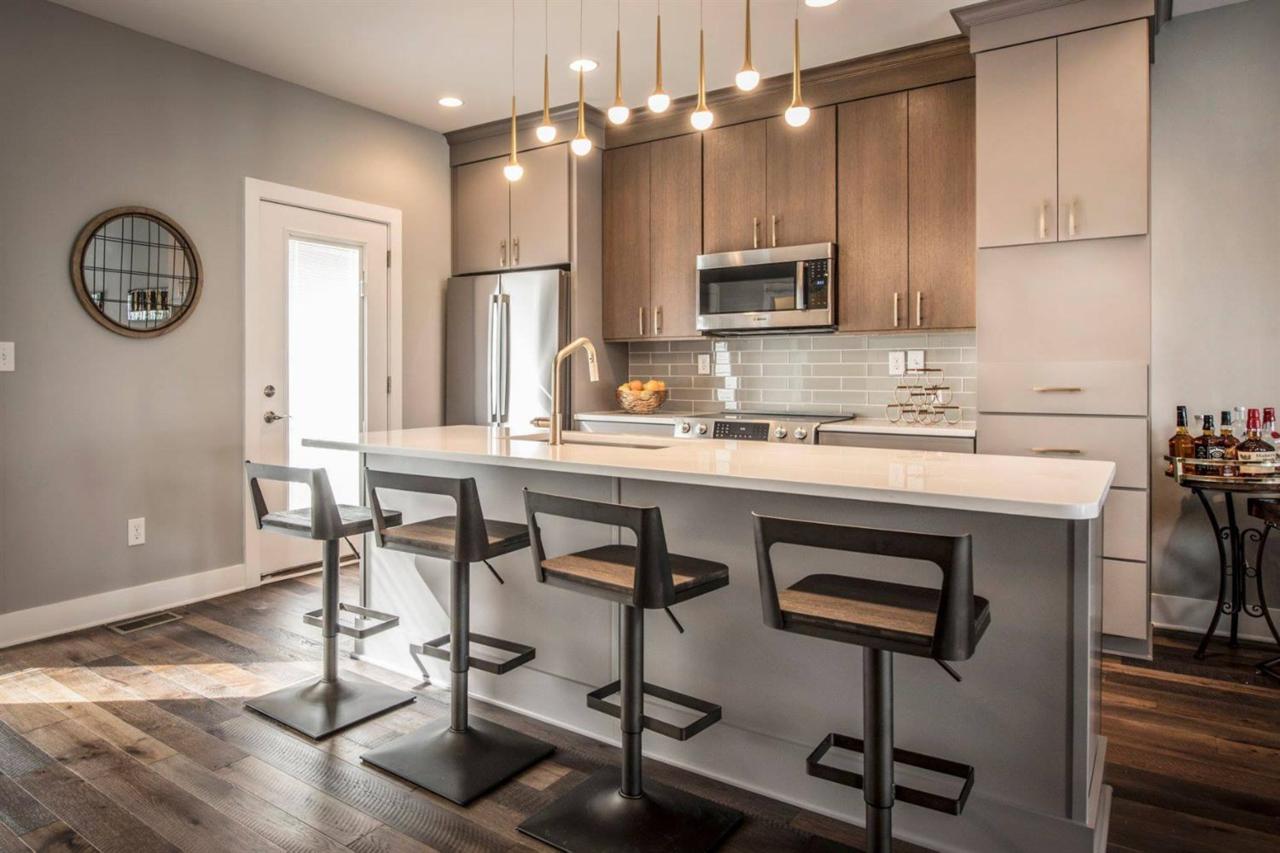955 Tarr Trace - Photo 1