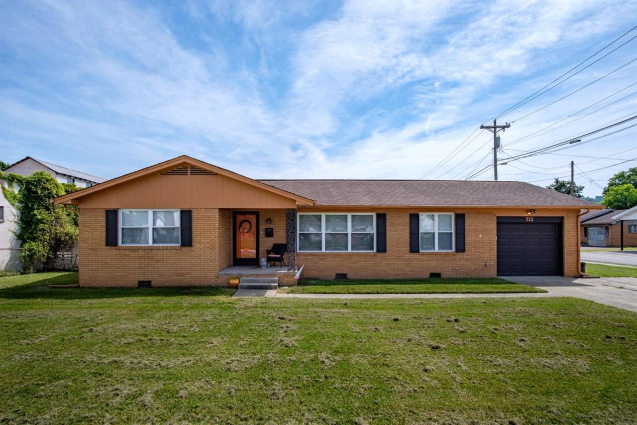 712 N Main Street - Photo 1