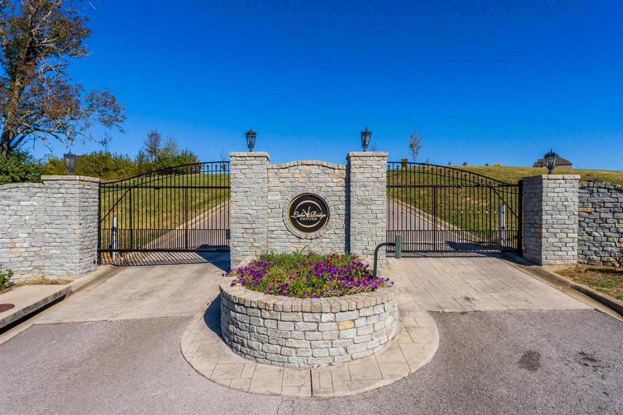 638 Champion Way - Photo 1