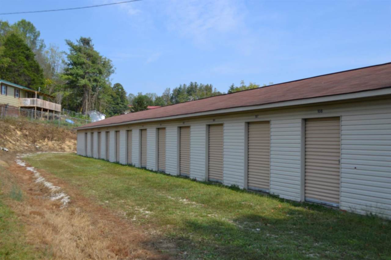 939 Watts Creek - Photo 1