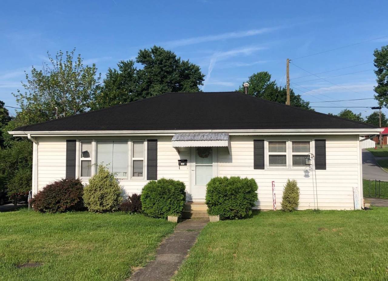 102 Debbie Avenue - Photo 1