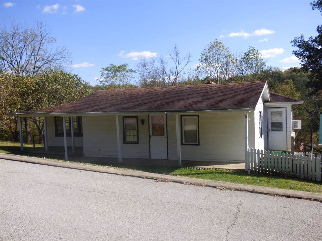 4115 Scotts Ferry West - Photo 1