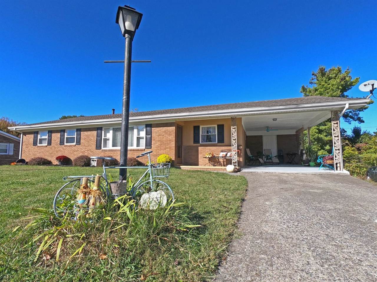 48 Emerald Lane - Photo 1